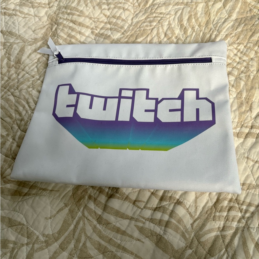 Twitch pouch